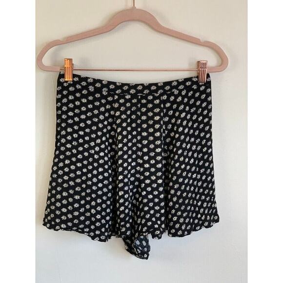 Reformation Floral Shorts High Rise Flowy Back Zip XS Black Whimsygoth - Picture 1 of 7